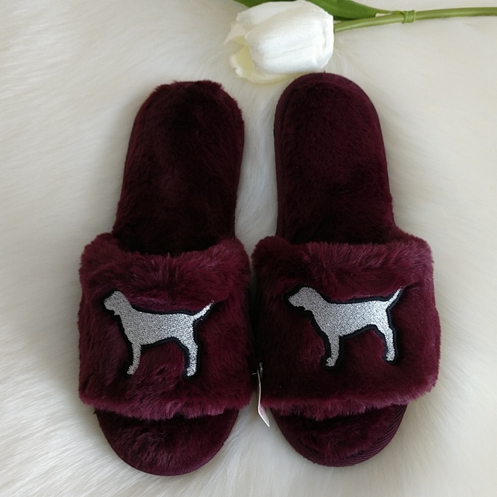 Size M(7-8)🌺PINK VICTORIA'S SECRET SLIPPER - Picture 2 of 5